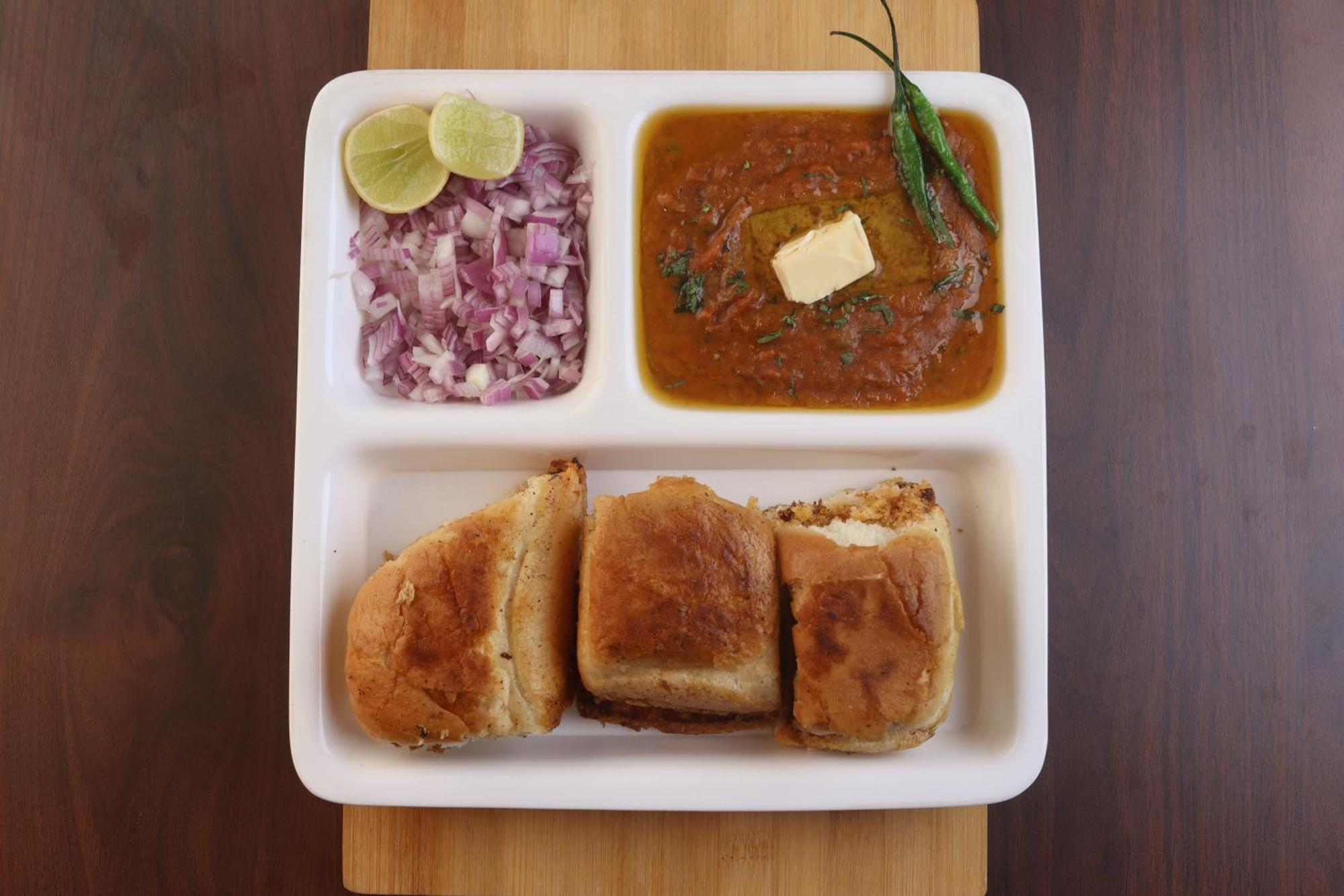 Aamantran Residency Hotel, Sohna Road, Sector 49, Gurugram Gurgáon Kültér fotó